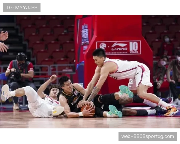 延误恢复比赛规则拆解：裁判如何判罚影响比赛节奏？