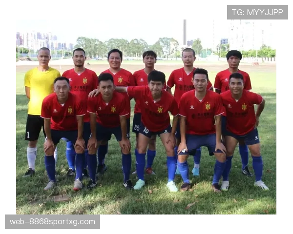 第四官员在足球比赛中的职责及其对比赛判罚流程的关键影响解析