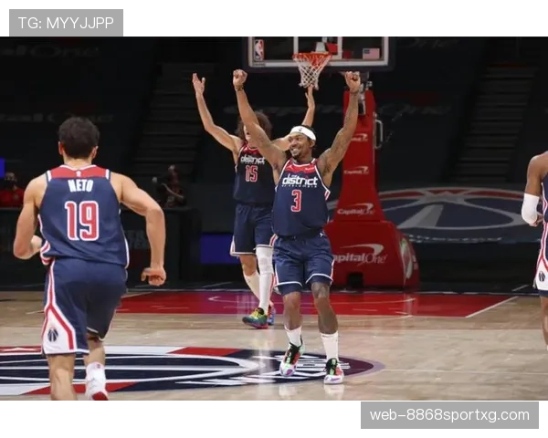 比尔单打得分效率提升显著拉开队内三分火力差距